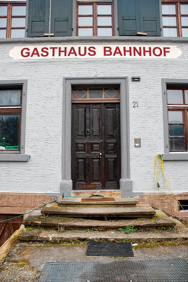 Ein Relikt aus uralten Zeiten: die Grießener Bahnhofsgaststätte