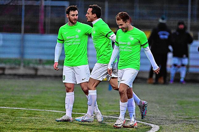 Bild 2: SG Mettingen/Krenkingen holt noch ein 3:3 beim VfR Bad Bellingen
