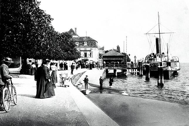 Eines der Bilder aus der Ausstellung „Überlingen. Häuser, Straßen, Menschen von 1870 bis heute“ im Städtischen Museum ...