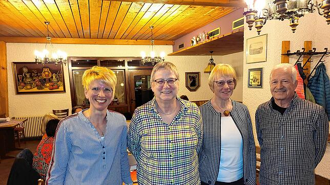 Der Vorstand des Harmonika-Orchesters Öflingen (von links): Simone Oßwald, Vorsitzende Margret Schulze, Renata Klausmann und Paul ...