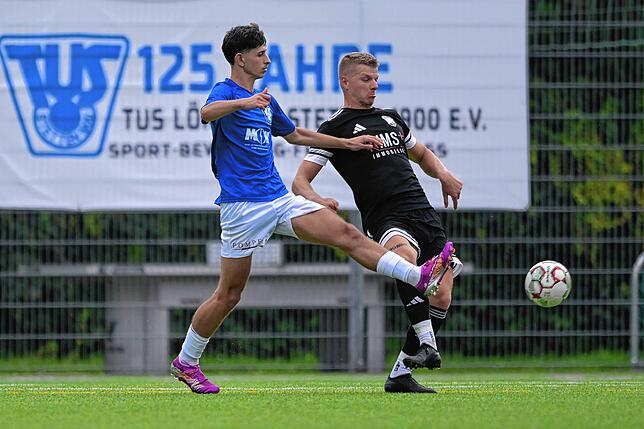 Bild 3: TuS Stetten gewinnt 3:1 gegen den FC Wehr – und wir haben Fotos!