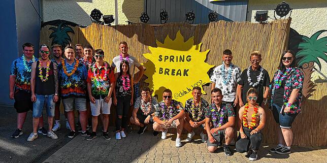 Das Team des Bömmle bei den Vorbereitungen zum 20. Geburtstagsfest.
