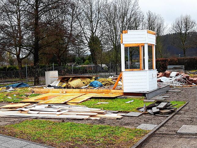 Bild 4: Baggern statt Planschen: Ein Besuch auf der Baustelle im Waldshuter Freibad
