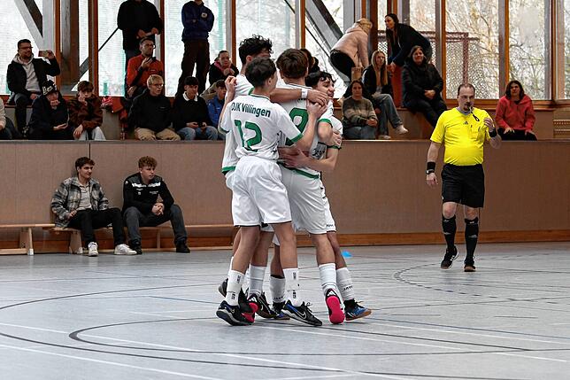 Bild 9: Jubel in Bräunlingen: FC 08 Villingen und FV Tennenbronn holen Bezirksmeistertitel