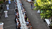 Bild : Die besten Bilder von der Langen Tafel zum Gemeindejubiläum