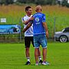 SV Mühlhausen-Trainer Benjamin Heim (links) und SC Markdorf-Trainer Wolfgang Stolpa entschieden sich gemeinsam für einen Spielabbruch.