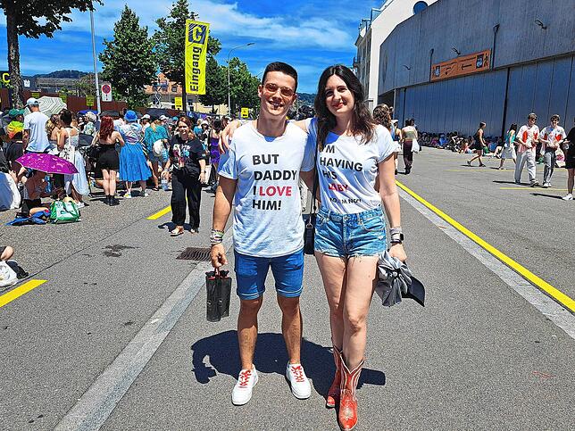 Bild 4: Die besten Bilder: Fans in Zürich freuen sich auf Taylor Swift