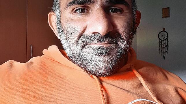 Emiddio Sansone &ndash; seine Behinderung macht ihn erfinderisch und kämpferisch. Das Interview mit dem SÜDKURIER führte er per ...