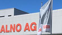 Alno-Schriftzug vor der Konzernzentrale in Pfullendorf. Das Unternehmen ist insolvent. Unter dem Namen Neue Alno wagen 320 Mitarbeiter ...