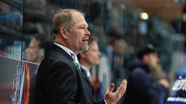 Wild Wings-Chefcoach Steve Walker leistet in Schwenningen hervorragende Arbeit. Auch seine Trainerkollegen und die Spielführer in der ...
