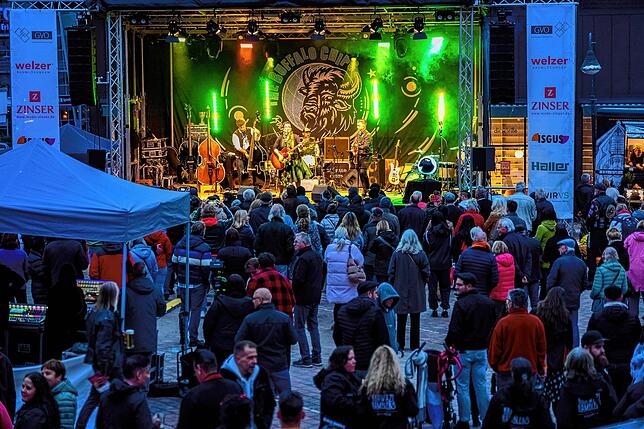 Bild 8: Maria & The Rhythm Boosters beim Schwenninger Kürbisfest am Samstagabend