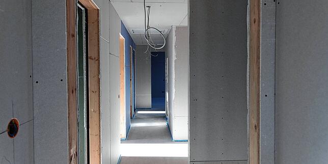 Noch wird hier gearbeitet, damit Ende des Jahres der neue Platz zum Leben fertig ist.