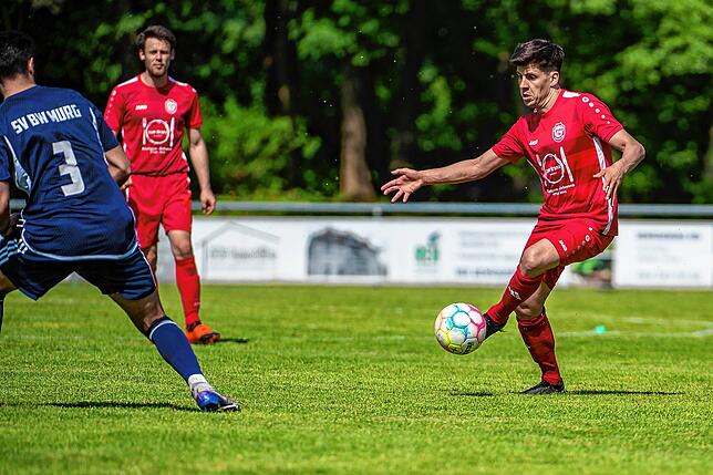 Bild 4: SV Blau-Weiß Murg gewinnt gegen den FC Grießen mit 3:1 &ndash; und wir haben Bilder!