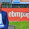 ebm-Papst-Geschäftsführer Raymond Engelbrecht hat Grund zur Freude. Der Verkauf der Sparte Industrielle Antriebstechnik an die Siemens ...