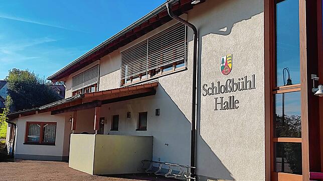 Früher wurden die Räume im Obergeschoss der Schlossbühlhalle sporadisch als Klassenzimmer genutzt, aktuell sind sie wieder durchweg ...