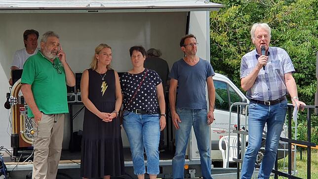 Freuen sich über einen gelungen Markt der Möglichkeiten (von links): DJ Eddie, Christian Siebold, Mirja Zahirovic, Simone Riegger, ...