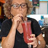 Wer viel läuft, muss viel trinken: Der Beerensmoothie im Strandbad schmeckt.