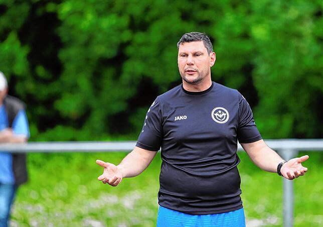 Vorerst übernimmt Vice Barjasic bei den Südsternen, der mit dem Club vergangene Saison den Landesliga-Aufstieg und den ...