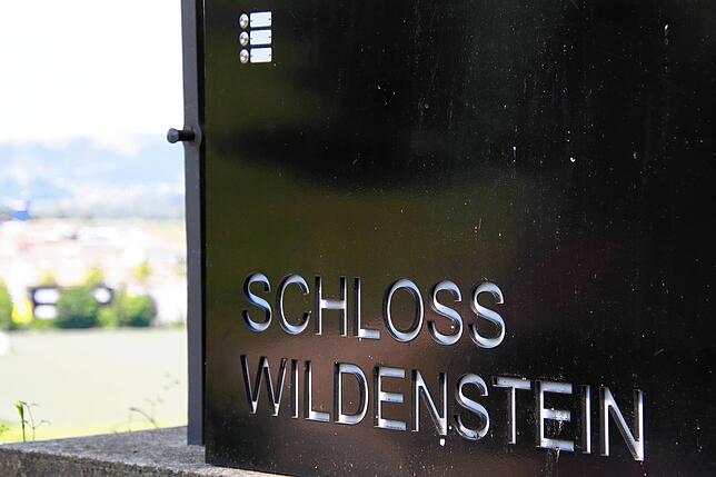 Bild 1: Schloss Wildenstein steht für 22,5 Millionen Franken zum Verkauf: So sieht es in dem Anwesen aus