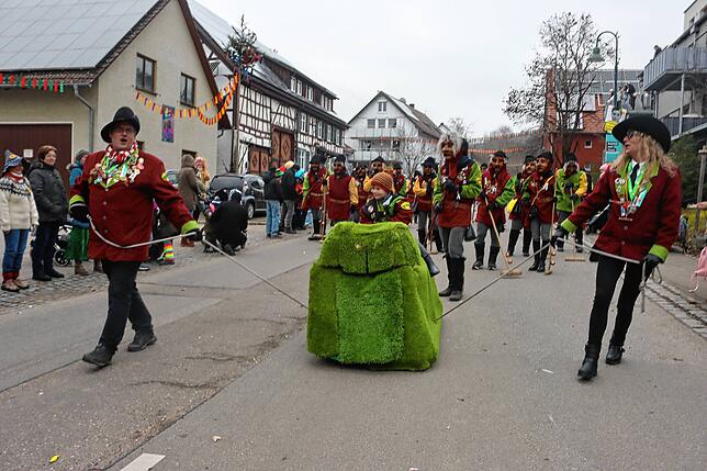 Bild 28: Bonndorf feiert den 40. Geburtstag des Narrenvereins mit riesigem Umzug