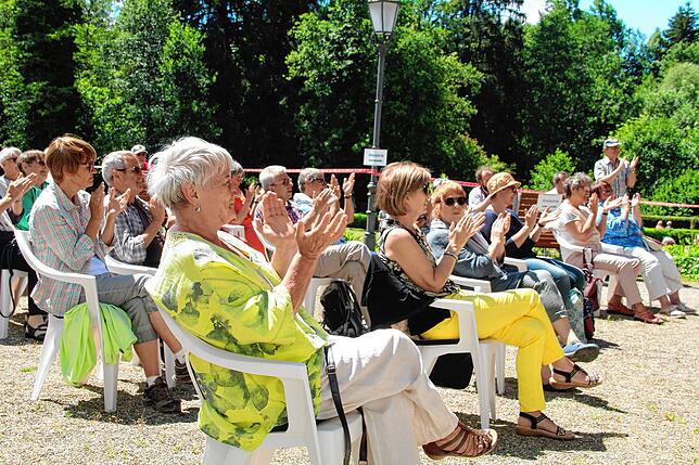 Langanhaltenden Applaus gab es von den Besuchern beim ersten Kurgartenkonzert für das Posaunenensemble der Musikakademie ...