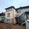Die neue Außentreppe des Kindergartens St. Josef in Wehr steht schon. Aber innen finden noch Sanierungsarbeiten statt. Der Einzug ...