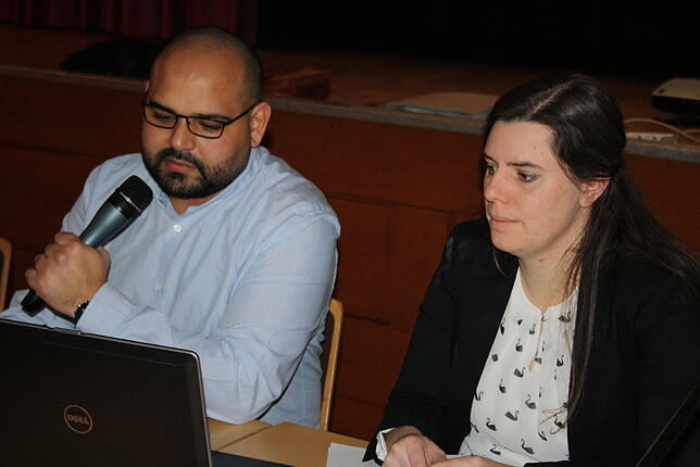 Maren Schäpers und Anouar Sahbani vom Regierungspräsidium Freiburg stellten im Rahmen einer Bürgerinformation die für den Sommer ...