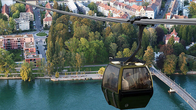 In Konstanz ist die Gondel über den Seerhein längst vom Tisch (Symbolbild, Montage). Im Kanton Aargau wird über eine Seilbahn über den ...