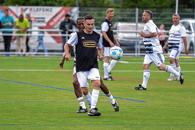 Bild 17: Legenden-Spiel beim SV Rheintal endet 5:5 – wir haben Fotos!