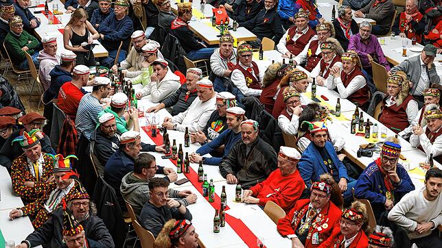 Gute Stimmung herrschte in der randvollen Aula des Friedrich-Hecker-Gymnasiums beim Männer-Frühschoppen der Narrizella.