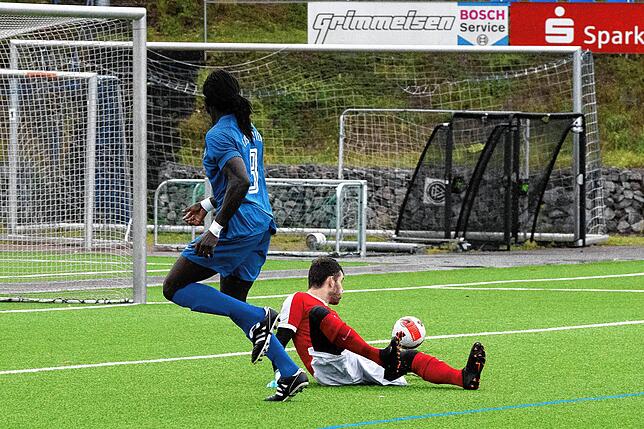 Bild 5: TuS Stetten kantert SG FC Wehr/Brennet mit 7:2 nieder &ndash; und wir haben Bilder!