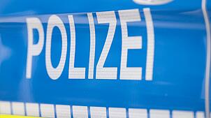Die Polizei ermittelt wegen Schmierereien auf jüdischen Gräbern in Rastatt. (Symbolbild)