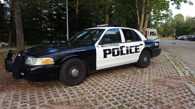 Der Police Interceptor dürfte auch unter dem Namen Crown Victoria als typisches gelbes New York Taxi bekannt sein. Die Taxigäste ...