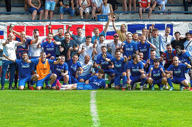 Bild 3: SC Lauchringen feiert den Aufstieg in die Kreisliga A – und wir haben Fotos!