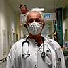 Chefarzt Sebastian Jung im Radolfzeller Krankenhaus. In der Klinik galt das ganze Jahr über eine Maskenpflicht, die Corona-Zahlen ...