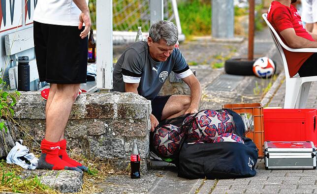 Bild 31: FC Hochrhein unterliegt 3:4 beim FC RW Weilheim &ndash; und wir haben Bilder!