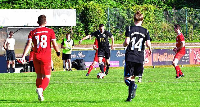 Bild 28: FC Wallbach dreht die Partie und gewinnt mit 3:2 gegen den FC RW Weilheim &ndash; und wir haben die Bilder!
