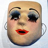 So sehen die ausgemusterten, alten Masken aus.