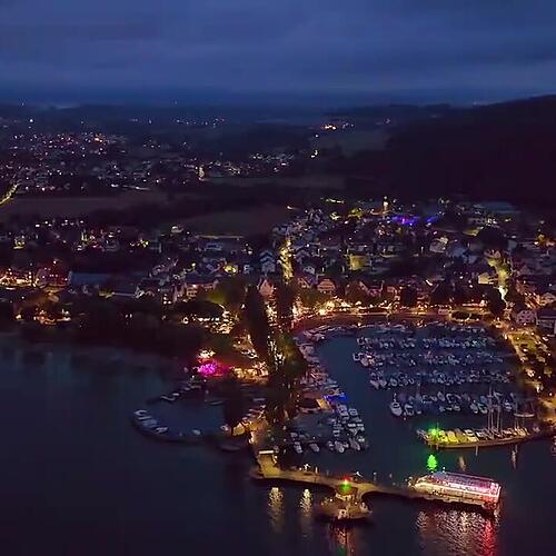 Das Feuerwerk aus der Vogelperspektive