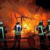 In Bräunlingen geriet eine Heuscheune in Brand. Insgesamt 72 Feuerwehrleute aus der Umgebung sind im Einsatz.