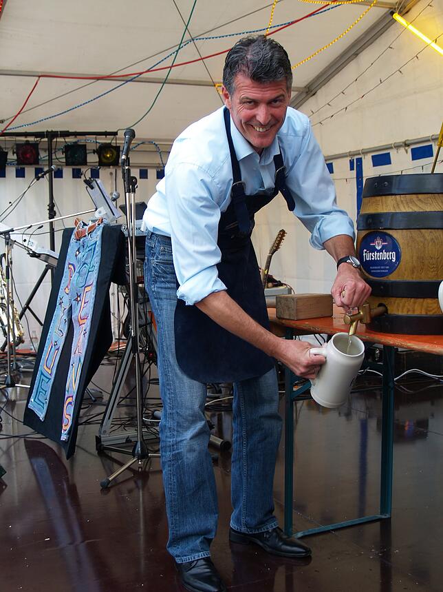 Frank Amann beim Fassanstich 2008.