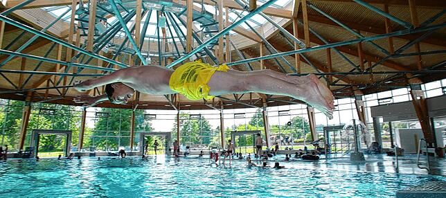 Das Neckarbad ist mit 146.716 Gästen das meistbesuchte Bad in der Doppelstadt.