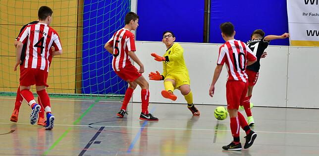 Bild 25: U15 des FV Lörrach-Brombach macht durch ein 8:1 gegen den FC Tiengen 08 den Gruppensieg klar