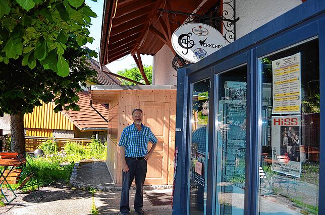 Peter Maier kaufte das Café „Verkehrt“ 2012 und will nächstes Jahr weiterverkaufen.