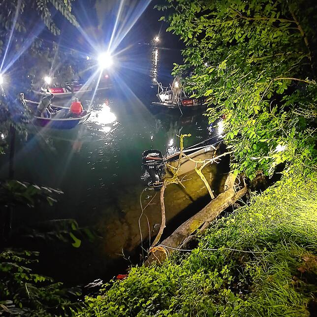 Rettungskräfte sowohl von Schweizer wie auch deutscher Seite im Einsatz.