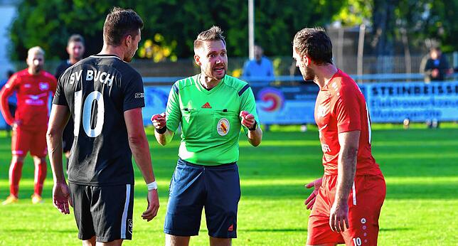 Bild 14: SV Buch siegt mit 2:0 beim enttäuschend auftretenden SV Jestetten &ndash; und wir haben die Bilder!