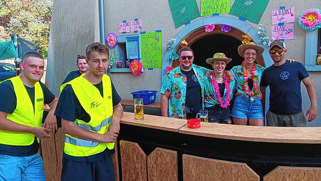 Bild 5: So schön wird beim Dorffest in Dangstetten gefeiert