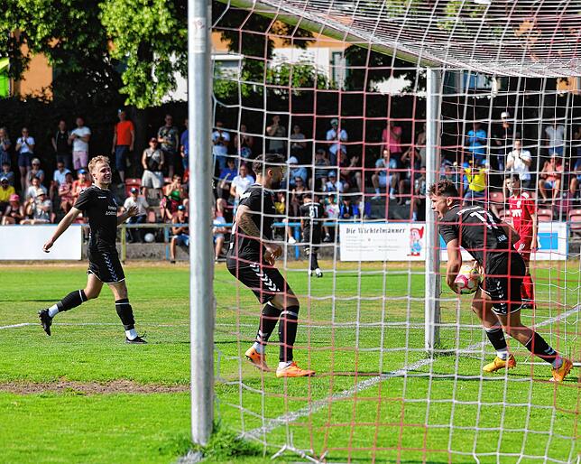 Bild 1: Die besten Bilder vom Spiel des SC Konstanz-Wollmatingen gegen den VfB Bühl!