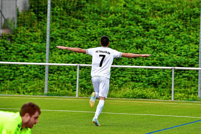 Bild 28: FC Tiengen 08 II beim 9:0 gegen SV Jestetten II weiter auf Titelkurs &ndash; und wir haben Bilder!