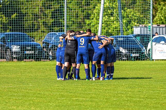 Bild 4: SG Höchenschwand besiegt den SV Albbruck mit 3:2 – und wir haben Fotos!
